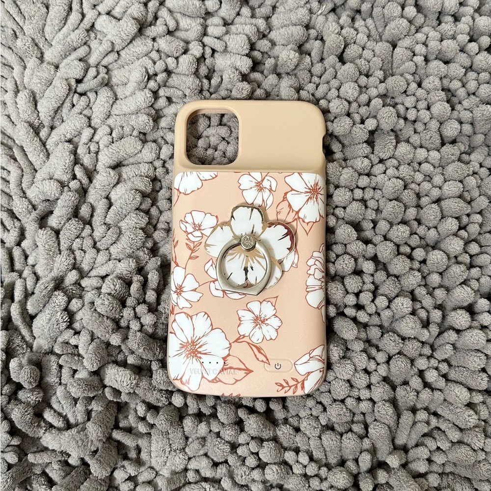 Velvet Caviar White Floral ReCharge Case (IPhone 11)